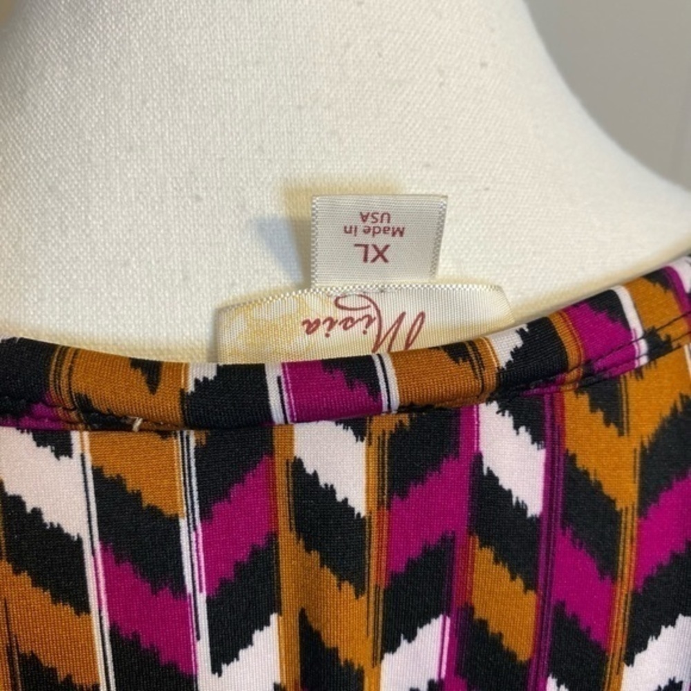 Misia Geometric Striped Flowy Top - Picture 5 of 9